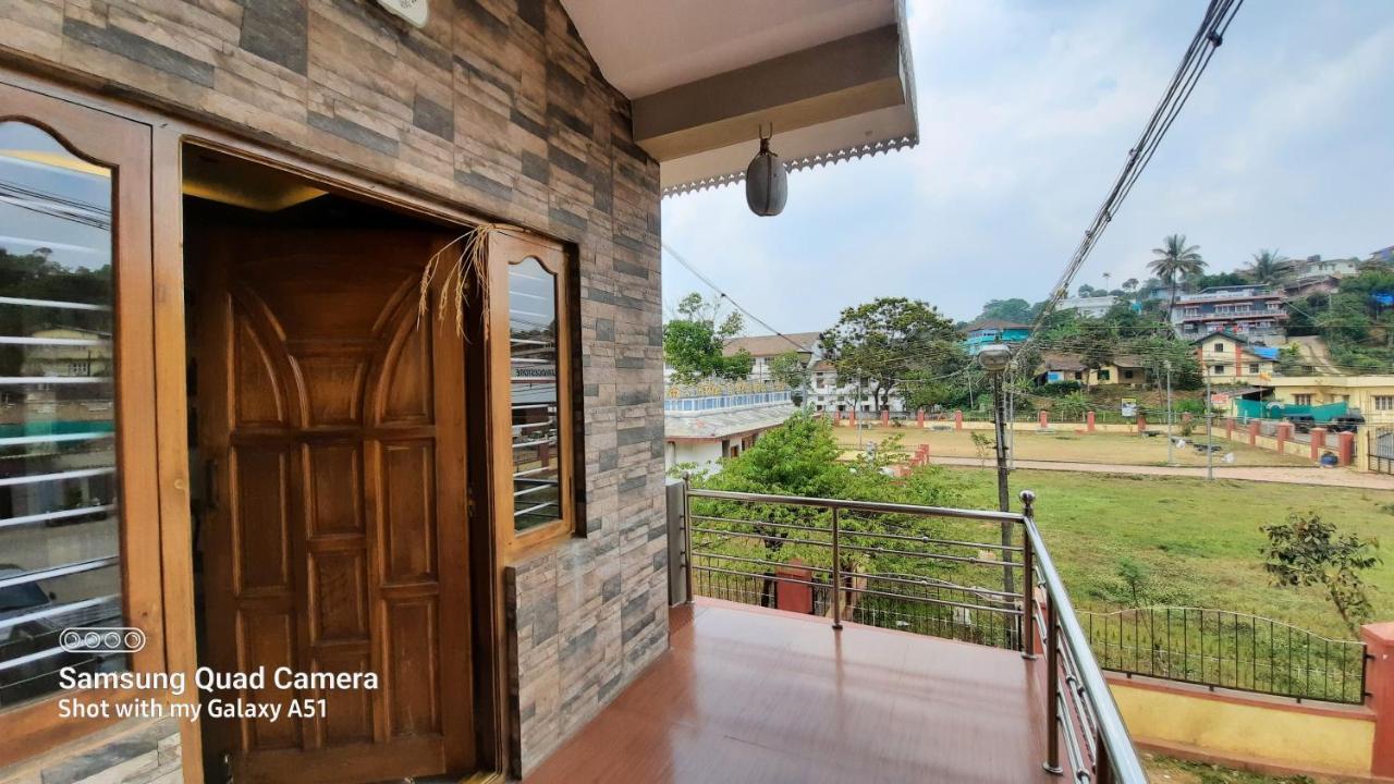 Varam Homestay Madikeri Exterior foto
