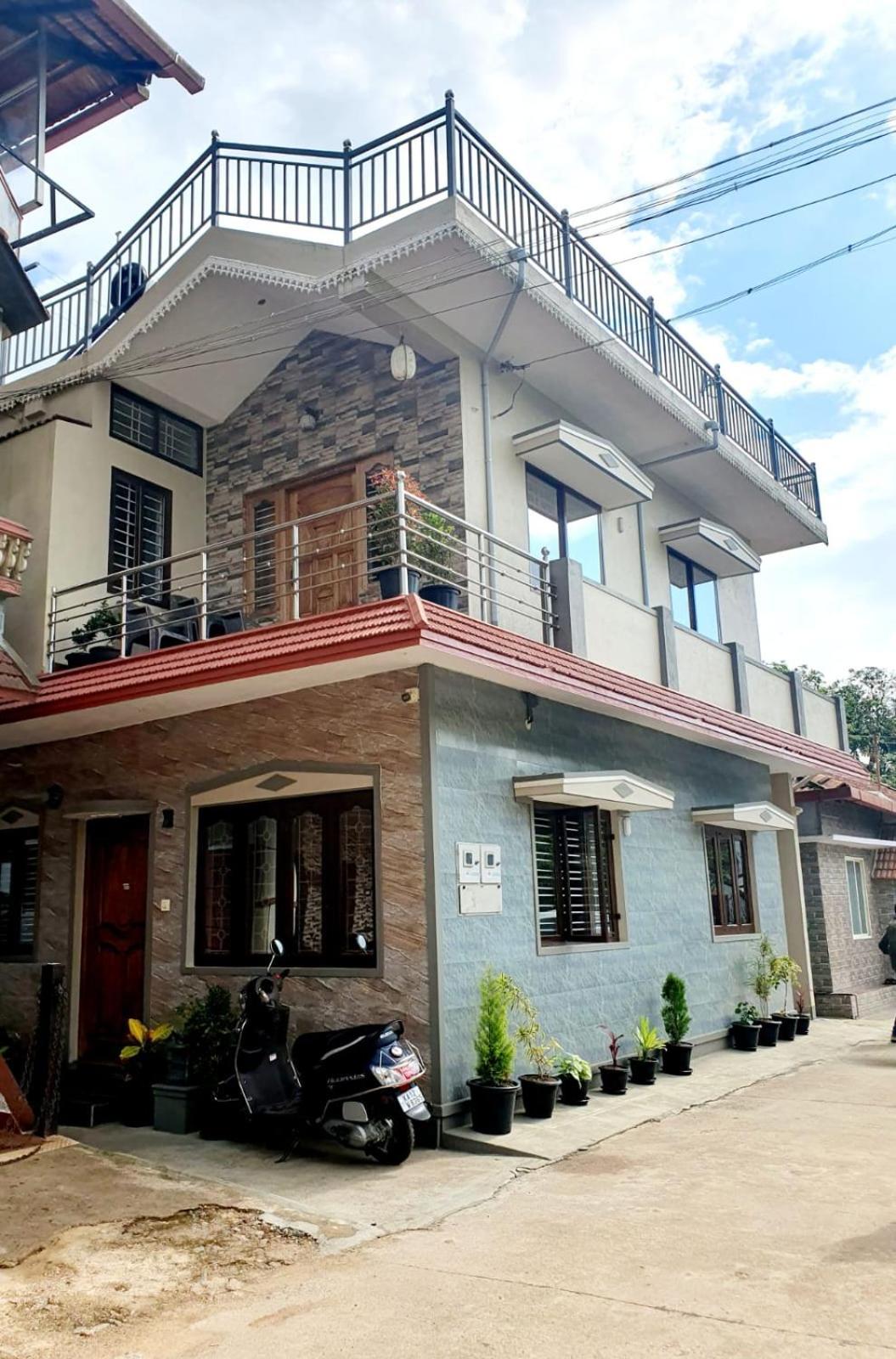 Varam Homestay Madikeri Exterior foto